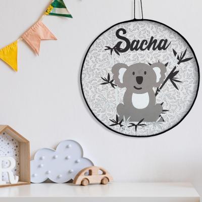 Tableau personnalisé, décoration murale prénom enfant, koala noir et blanc.